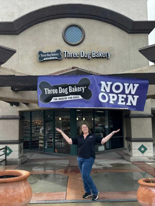 riverside-california-three-dog-bakery-01 Riverside California Three Dog Bakery - Fresh Treats for Dogs